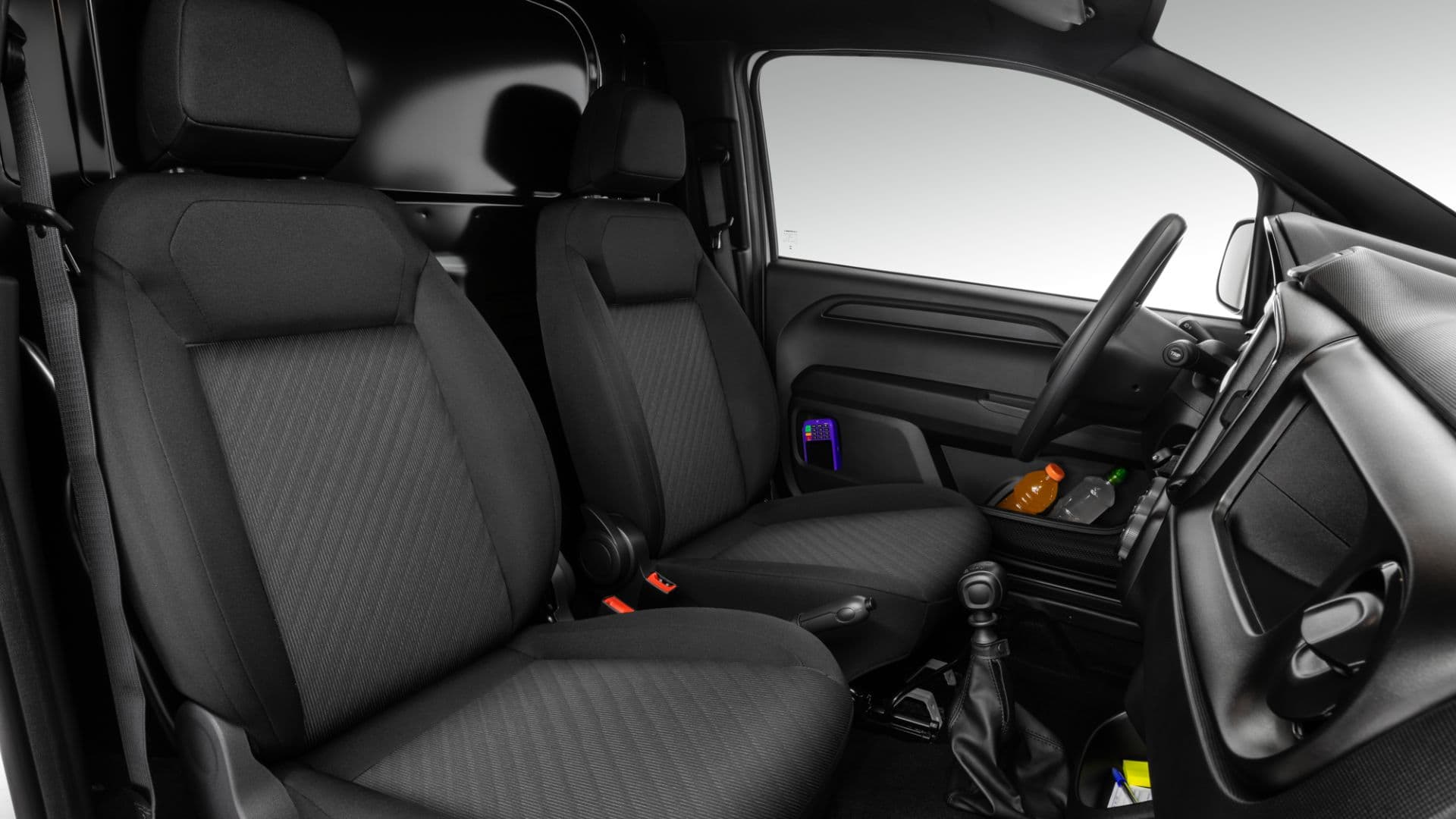 Fiat Fiorino Endurance interior - Asiento conductor regulable