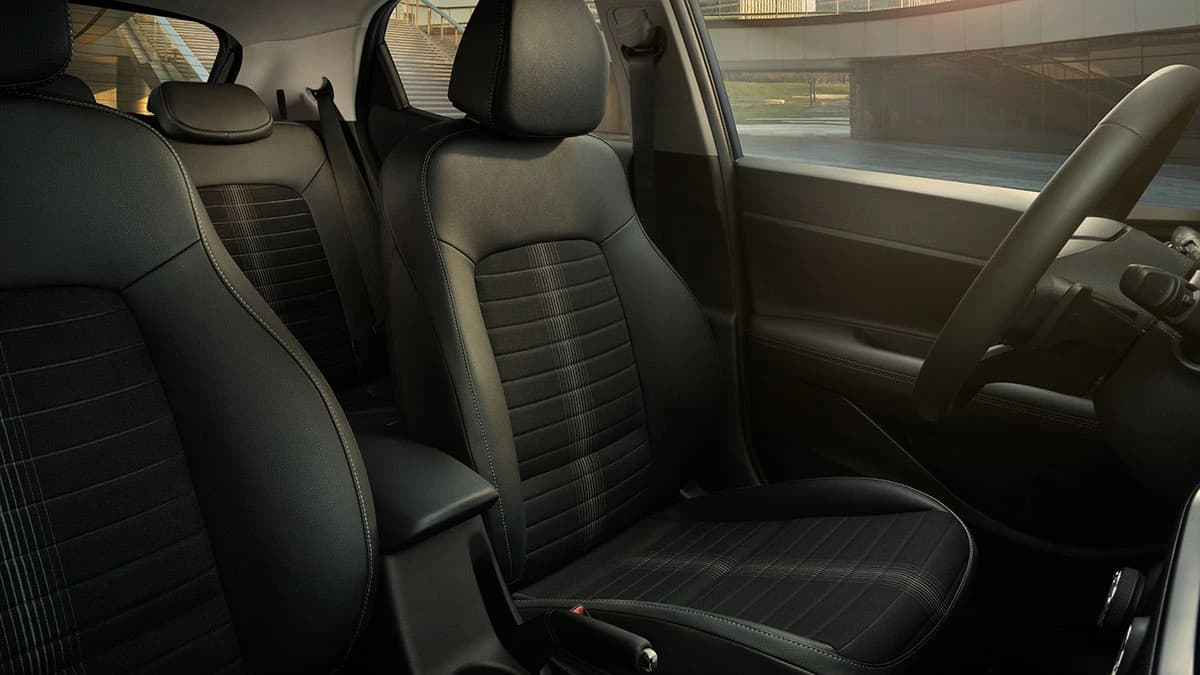 Hyundai HB20S interior