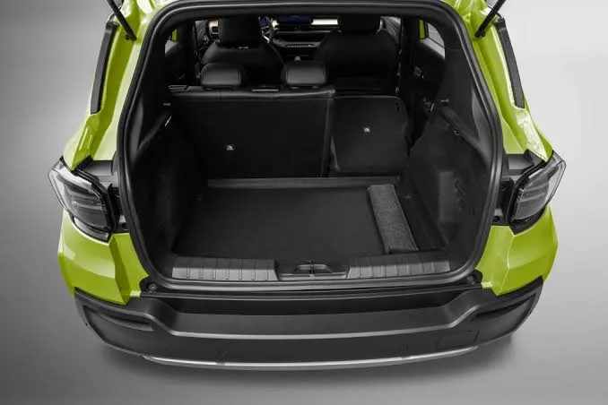 Baúl de gran capacidad del Jeep Avenger