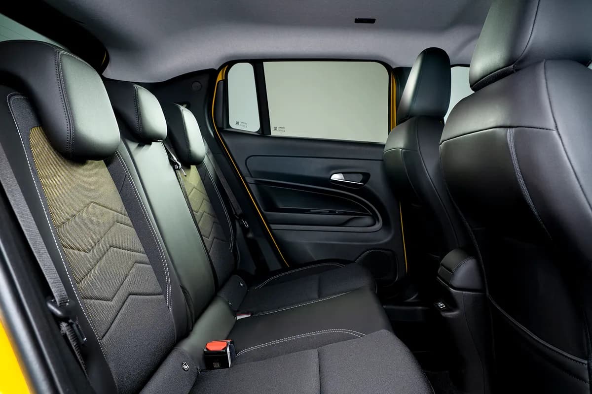 Asientos del Jeep Avenger