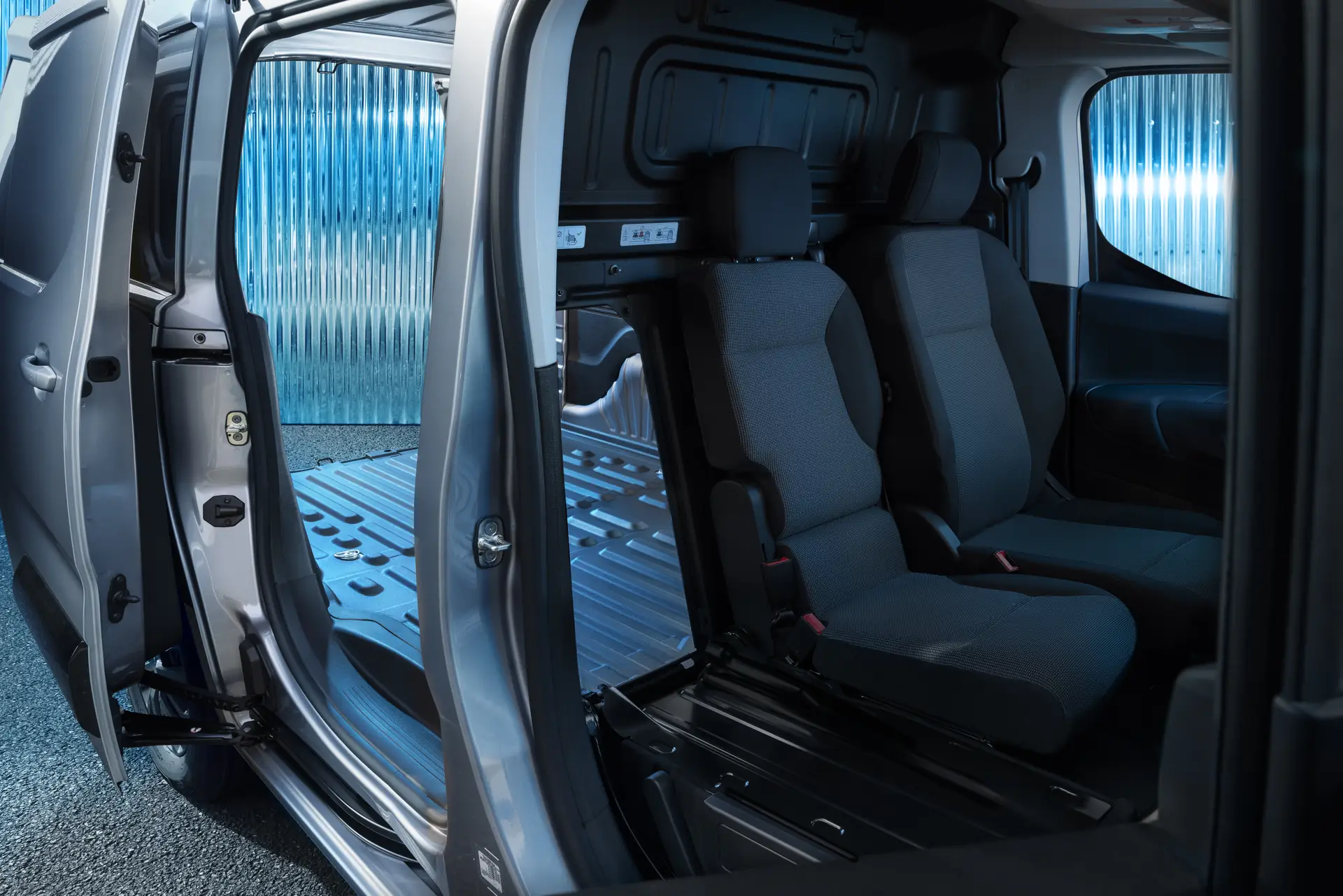Peugeot Partner Confort interior - Cabina